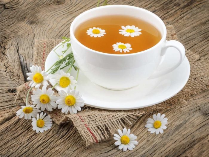 Daisy water or chamomile tea can lighten hair