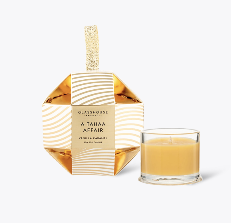 gold candle with bauble 