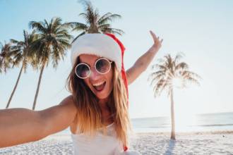 8 Gift Ideas for the Woman Who Live the Beach