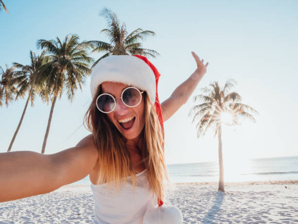 8 Gift Ideas for the Woman Who Live the Beach