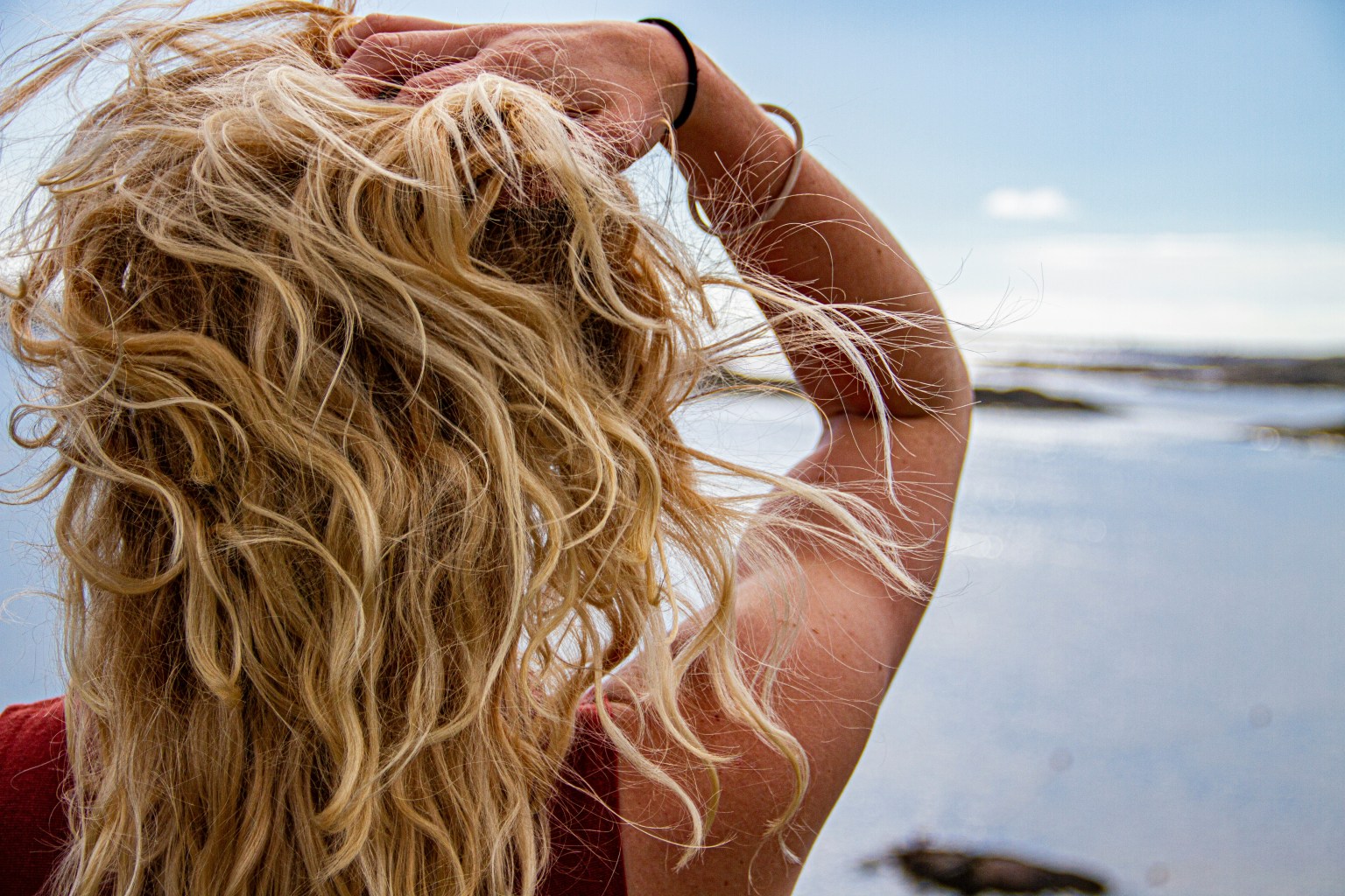 The 7 Best Hair Oils for Beach Season